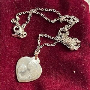 Avon 925 Sterling Silver Mother & Child Heart Pendant With 18” Chain 3.6g